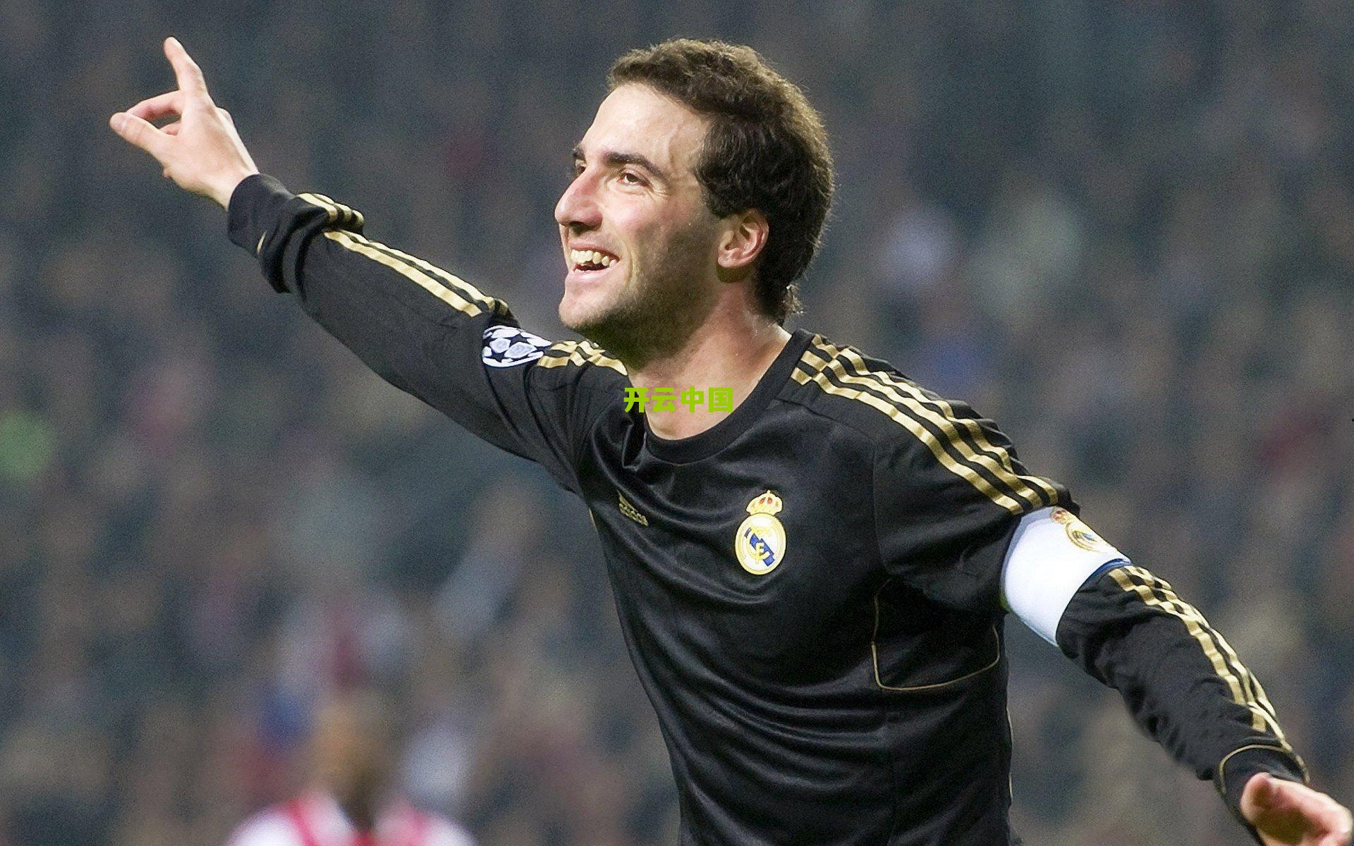 泰特发展联盟归来首秀高效斩获20分 火箭憾负却展露强硬风骨